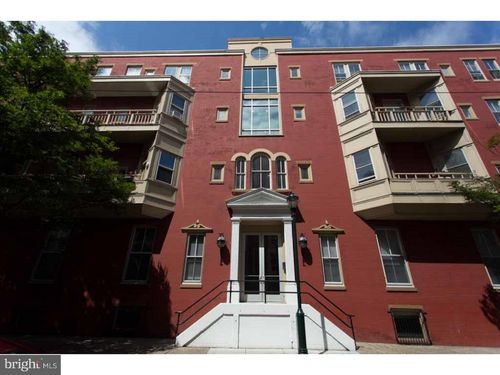 apt-3d-1100 Spruce St, PHILADELPHIA, PA, 19107-6093 | Card Image