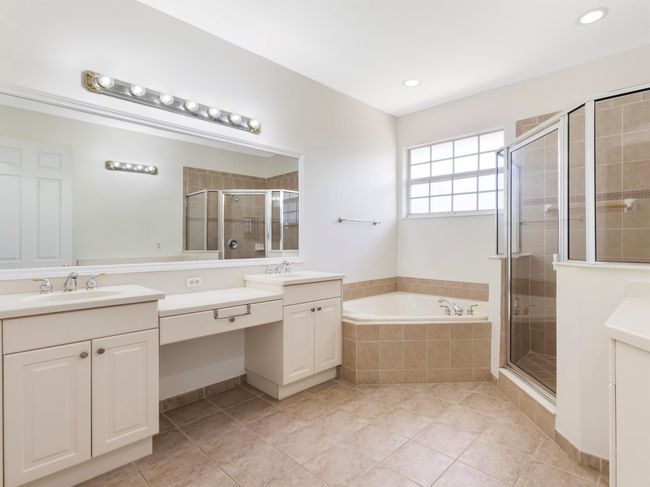 64 Lancaster Rd, Condo with 3 bedrooms, 3 bathrooms and null parking in Boynton Beach FL | Image 22