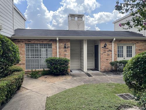8-6201 Beverlyhill St, Houston, TX, 77057-6659 | Card Image