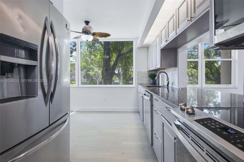 201-6800 Cypress Rd, Plantation, FL, 33317-3086 | Card Image