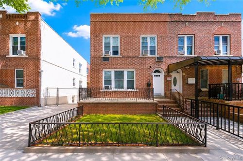 2351 E 22nd St, Brooklyn, NY, 11229-4826 | Card Image