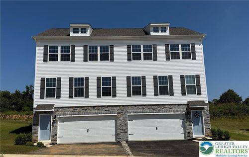 245 Winding Rd, Forks Twp, PA, 18040-8808 | Card Image
