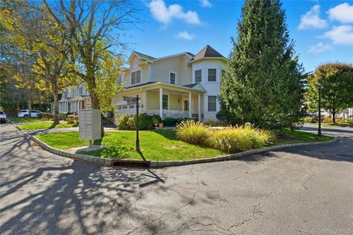 2 Merion Ct, Cortlandt Mnr, NY, 10567-3106 | Card Image