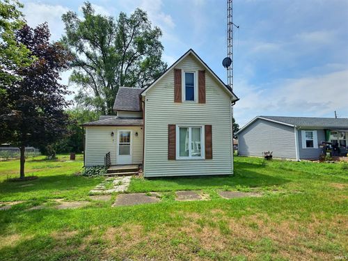 8 Madison St, Hamlet, IN, 46532-7702 | Card Image