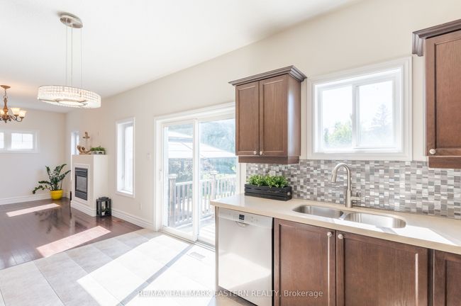 553 Carriage Lane, House other with 4 bedrooms, 3 bathrooms and 2 parking in Peterborough ON | Image 12