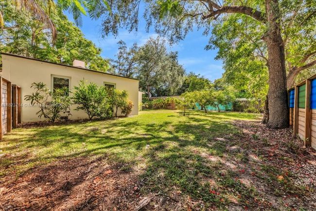 7341 Sw Sw 64 Court, House other with 3 bedrooms, 2 bathrooms and null parking in South Miami FL | Image 33