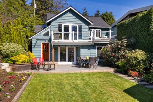 3841 Lonsdale Ave, North Vancouver, BC, V7N3K8 | Card Image