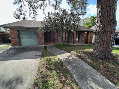 1320 Velma St, Metairie, LA, 70001-3243 | Card Image