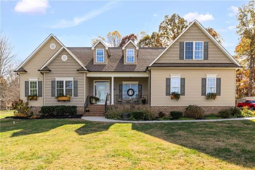 13552 Us 158, Reidsville, NC, 27320-9571 | Card Image