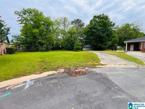 11-764 Belmont Cir, HUEYTOWN, AL, 35023-2501 | Card Image