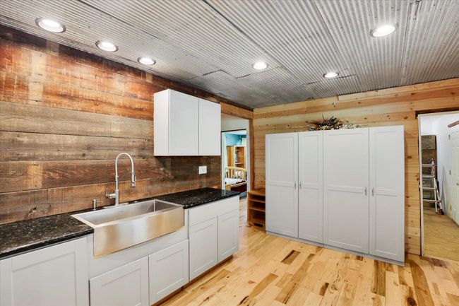 5882 Carey Rd, House other with 5 bedrooms, 3 bathrooms and null parking in Tumtum WA | Image 9