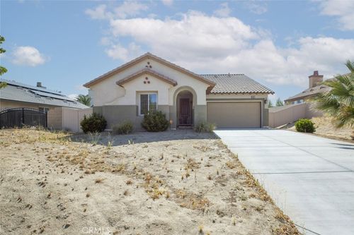 43826 Countryside Dr, Lancaster, CA, 93536-6348 | Card Image