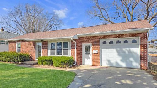 129 Acadia St, Waterloo, IA, 50702-5003 | Card Image