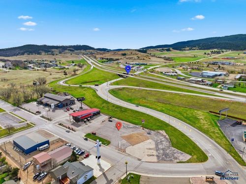 752 Anna St, sturgis, SD, 57785-2541 | Card Image