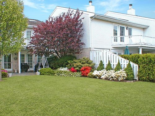 apt-5-520 Hampton Rd, Southampton, NY, 11968-3021 | Card Image