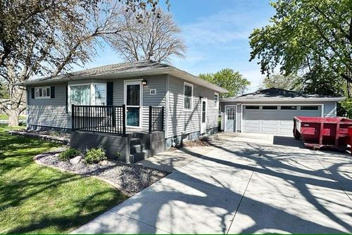 401 1st Ave N, Dakota City, IA, 50529 | Card Image