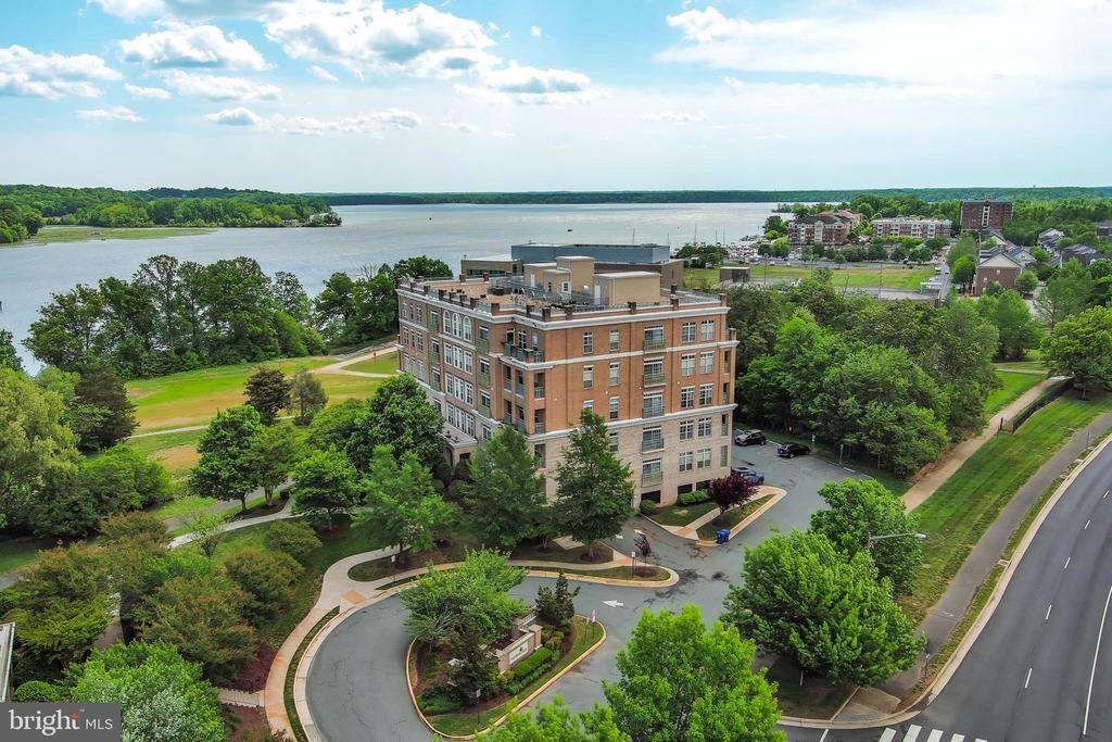 Residential in WOODBRIDGE