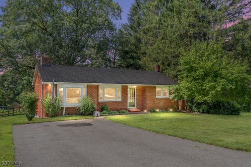 10 Carlson Ln, Sparta, NJ, 07871-2803 | Card Image