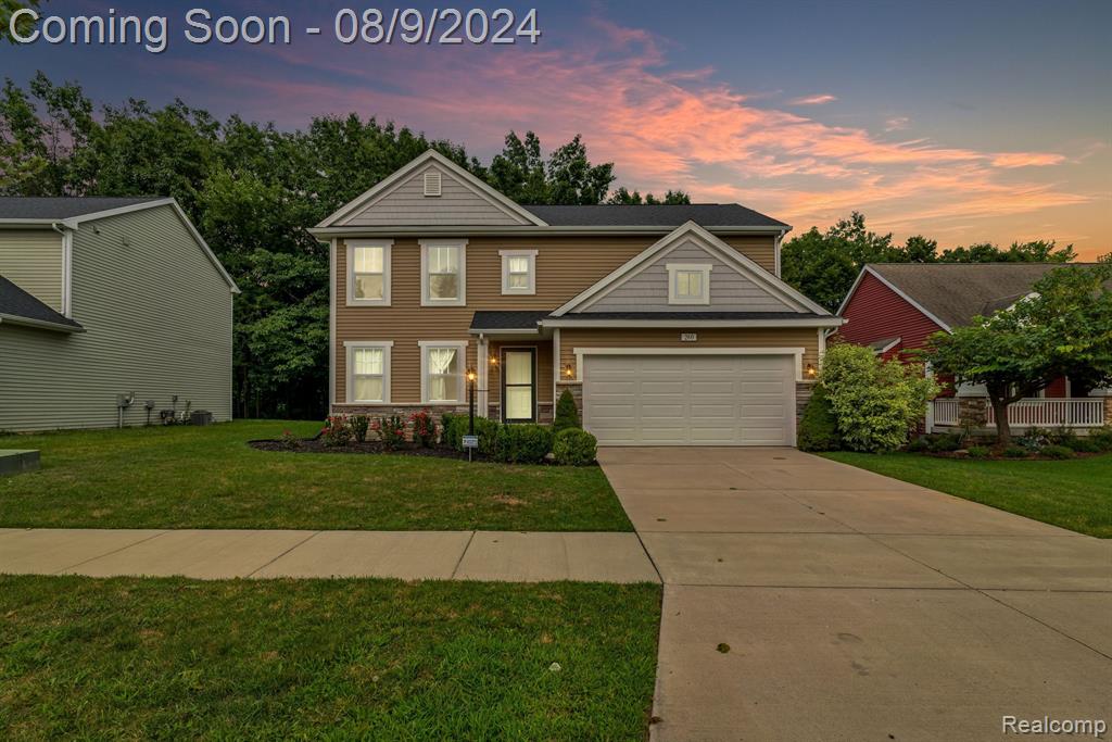 260 Laura Lane, For Sale in Linden Zoocasa