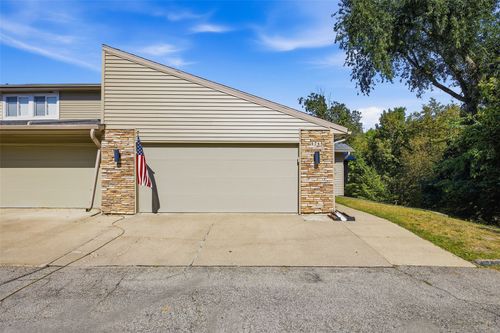 1745 Applewood Ct, Cedar Rapids, IA, 52402-3367 | Card Image