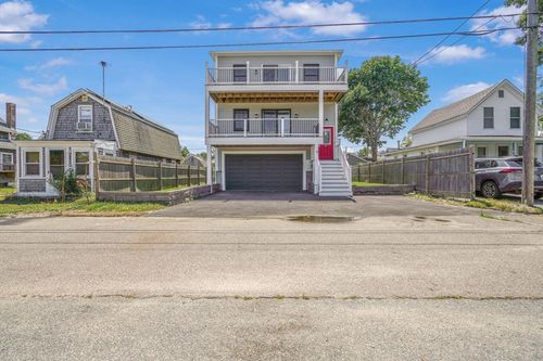 10 13th Ave, Wareham, MA, 02571-1318 | Card Image