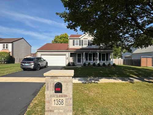 1358 Woodlake Dr, Carol Stream, IL, 60188-6035 | Card Image