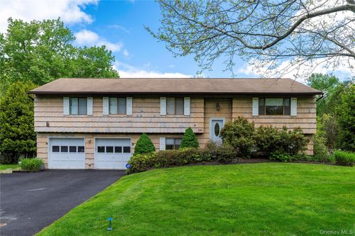 344 Heather Ct, Yorktown Heights, NY, 10598-4935 | Card Image