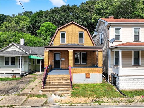 557 Larimer Ave, Turtle Creek, PA, 15145-1924 | Card Image