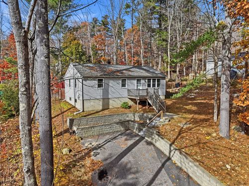 181 Dyer St, Gardner, MA, 01440-3209 | Card Image