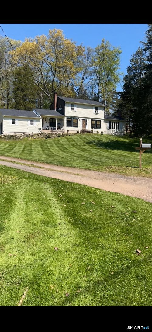 20 Alling Ct W, Northford, CT, 06472-1064 | Card Image