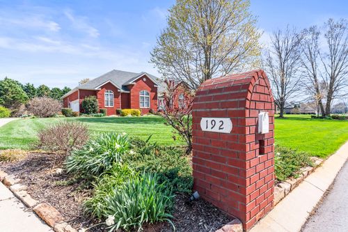 192 Bell Dr W, Winchester, TN, 37398 | Card Image