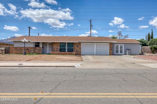 9981 Gschwind St, El Paso, TX, 79924-4501 | Card Image
