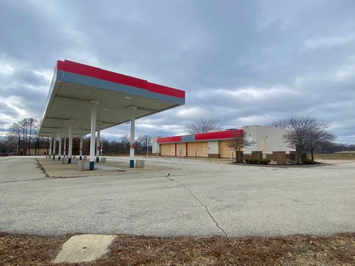 1501 N Lincoln Ave, Urbana, IL, 61801-1549 | Card Image