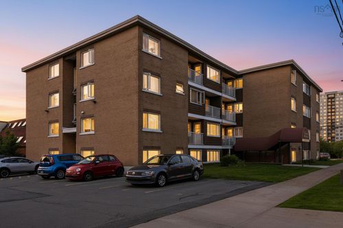 7-6269 Cork St, Halifax, NS, B3L1Y8 | Card Image
