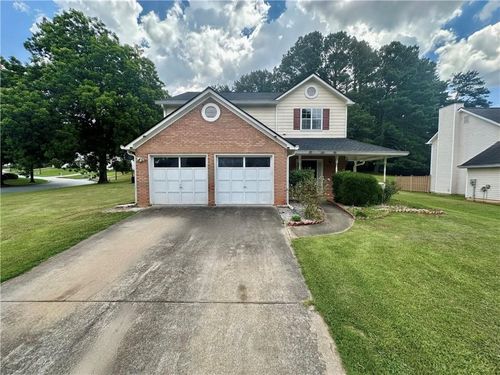 665 Walnut Creek Dr Nw, Lilburn, GA, 30047-6061 | Card Image