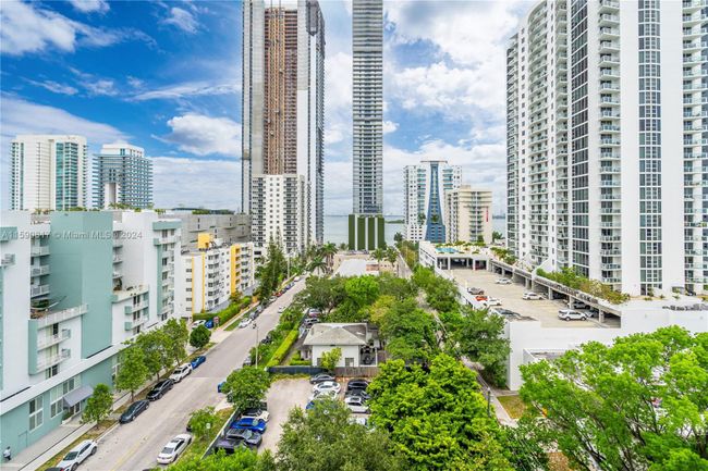 909 - 2275 Biscayne Blvd, Condo with 2 bedrooms, 2 bathrooms and null parking in Miami FL | Image 38