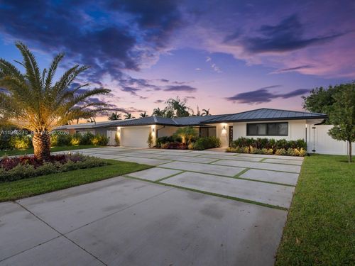 511 Se 14th St, Pompano Beach, FL, 33060-9315 | Card Image