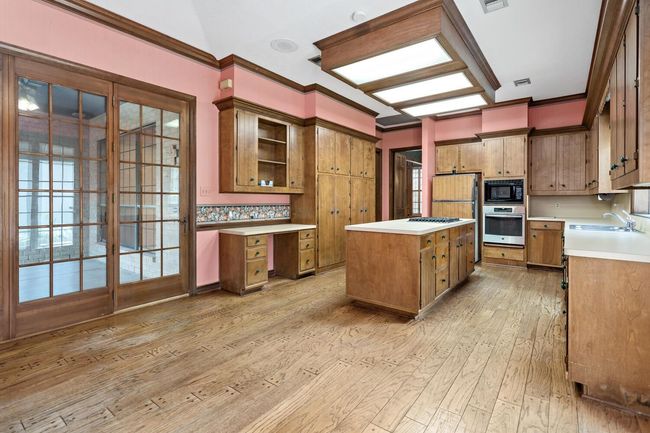 27 Bellchase Gardens Dr, House other with 2 bedrooms, 3 bathrooms and null parking in Beaumont TX | Image 14