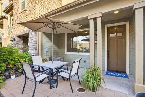 890 White Moonstone Loop, San Jose, CA, 95123-6820 | Card Image