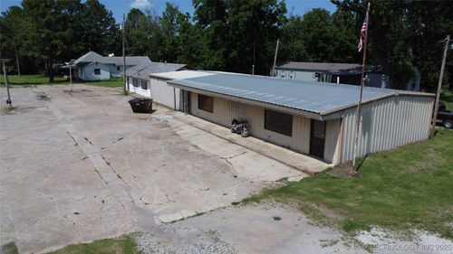 335 N Main, Kiefer, OK, 74041-5108 | Card Image