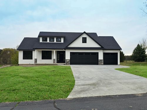 5453 Turkey Run Dr, Kalamazoo, MI, 49004-7601 | Card Image