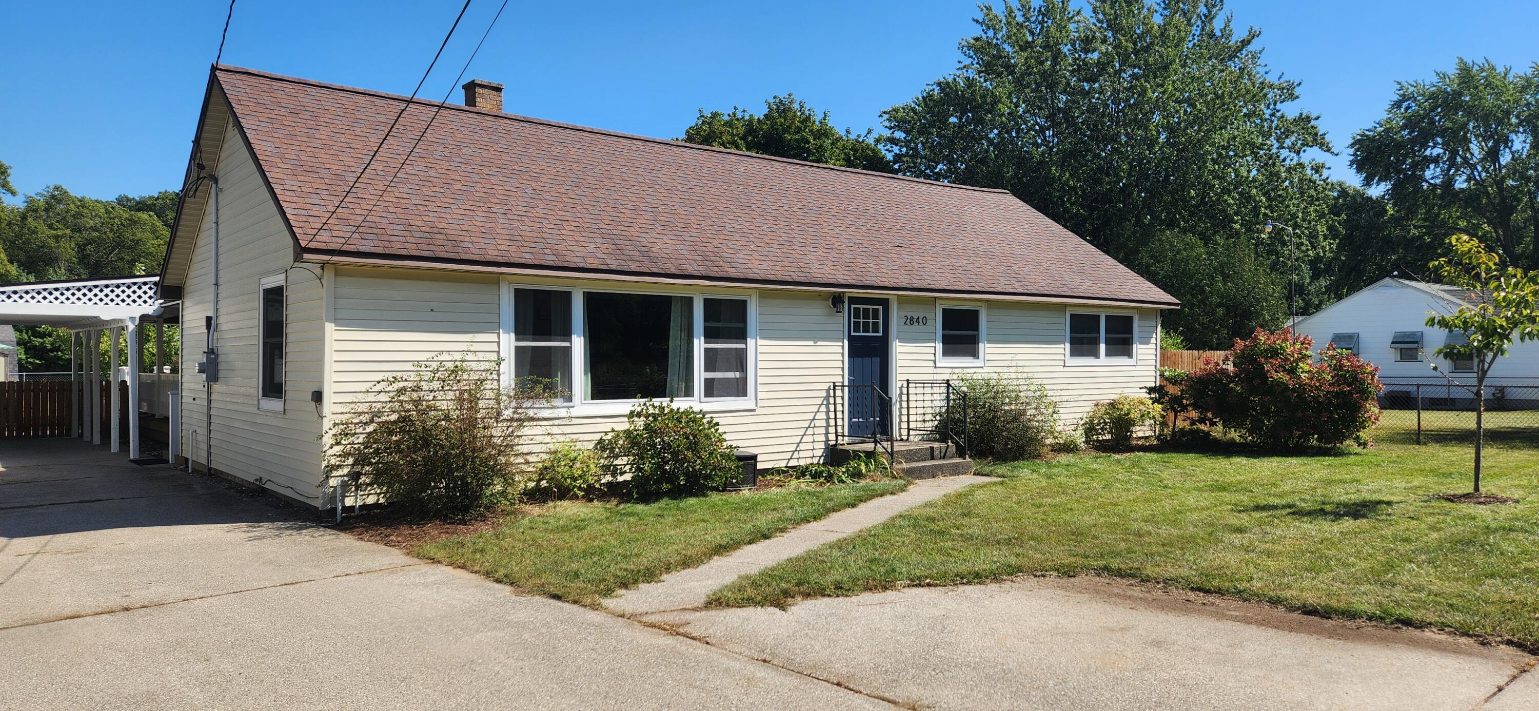 Quarterline Rd, Muskegon, MI 49444