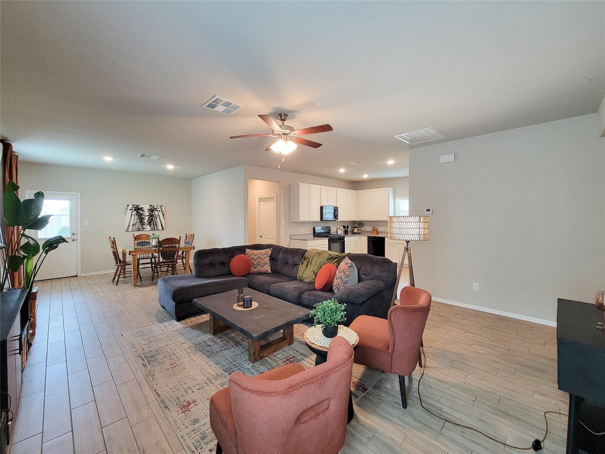 Residential Lease in Houston 2