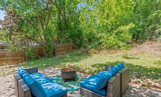 Host all of your parties in this awesome backyard! | Image 17