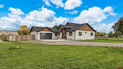 68200 Ute Valley Dr, Montrose, CO, 81403-8779 | Card Image
