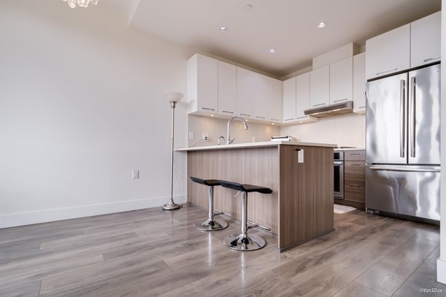2 - 8598 River District Crossing, Townhouse with 3 bedrooms, 2 bathrooms and 2 parking in Vancouver BC | Image 4