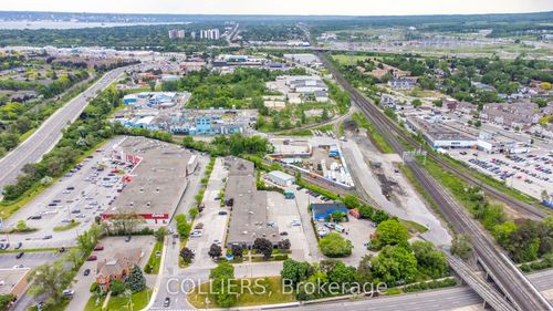9-920 Brant St, Burlington, ON, L7R4J1 | Card Image