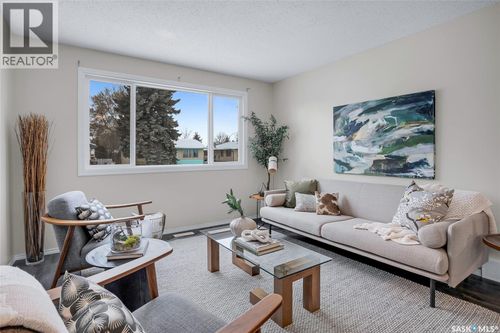 330 Smallwood Cres, Saskatoon, SK, S7L4S5 | Card Image