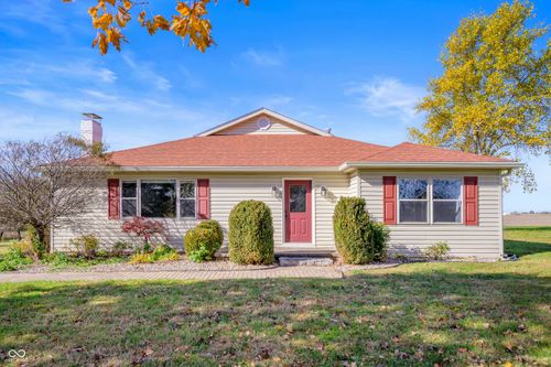 2045 N 900 W, Arlington, IN, 46104-9737 | Card Image