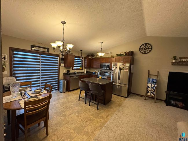 6903 Witzke Ave, House other with 3 bedrooms, 2 bathrooms and null parking in Sioux Falls SD | Image 5